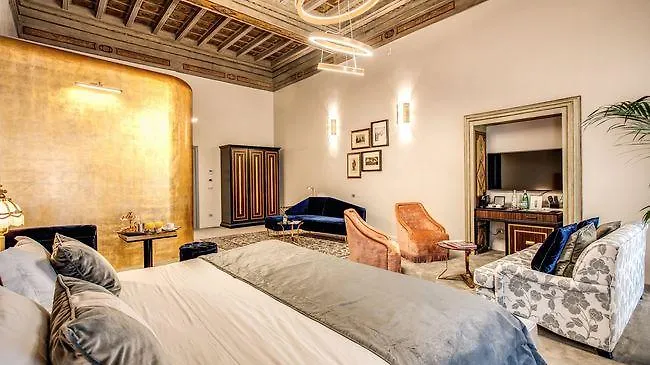 Martius Private Hotel 4*